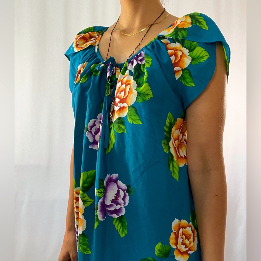 Vintage HILO HATTIE Muumuu - thrifted on Kauai🌺